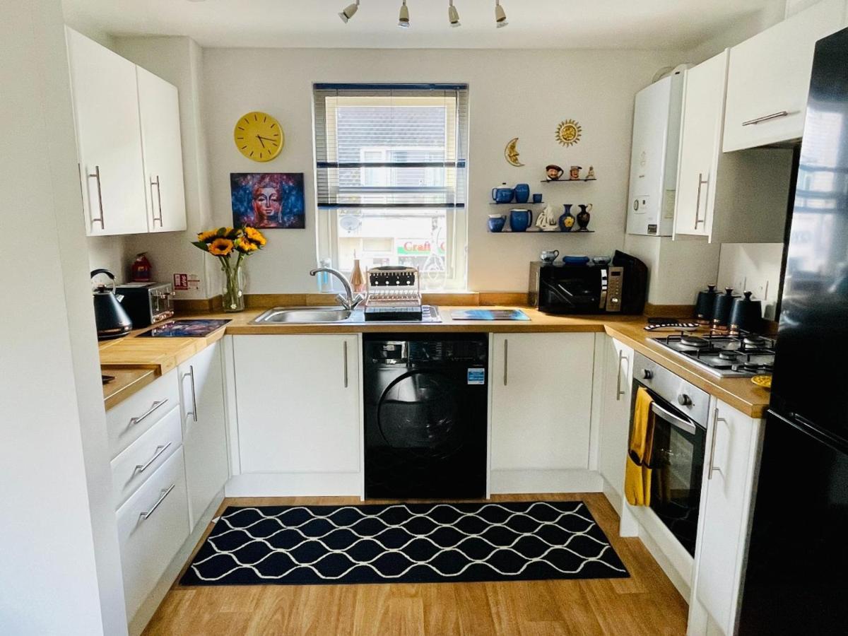 Captains Rest - 2 Bedroom Apartment In The Heart Of Brixham Buitenkant foto