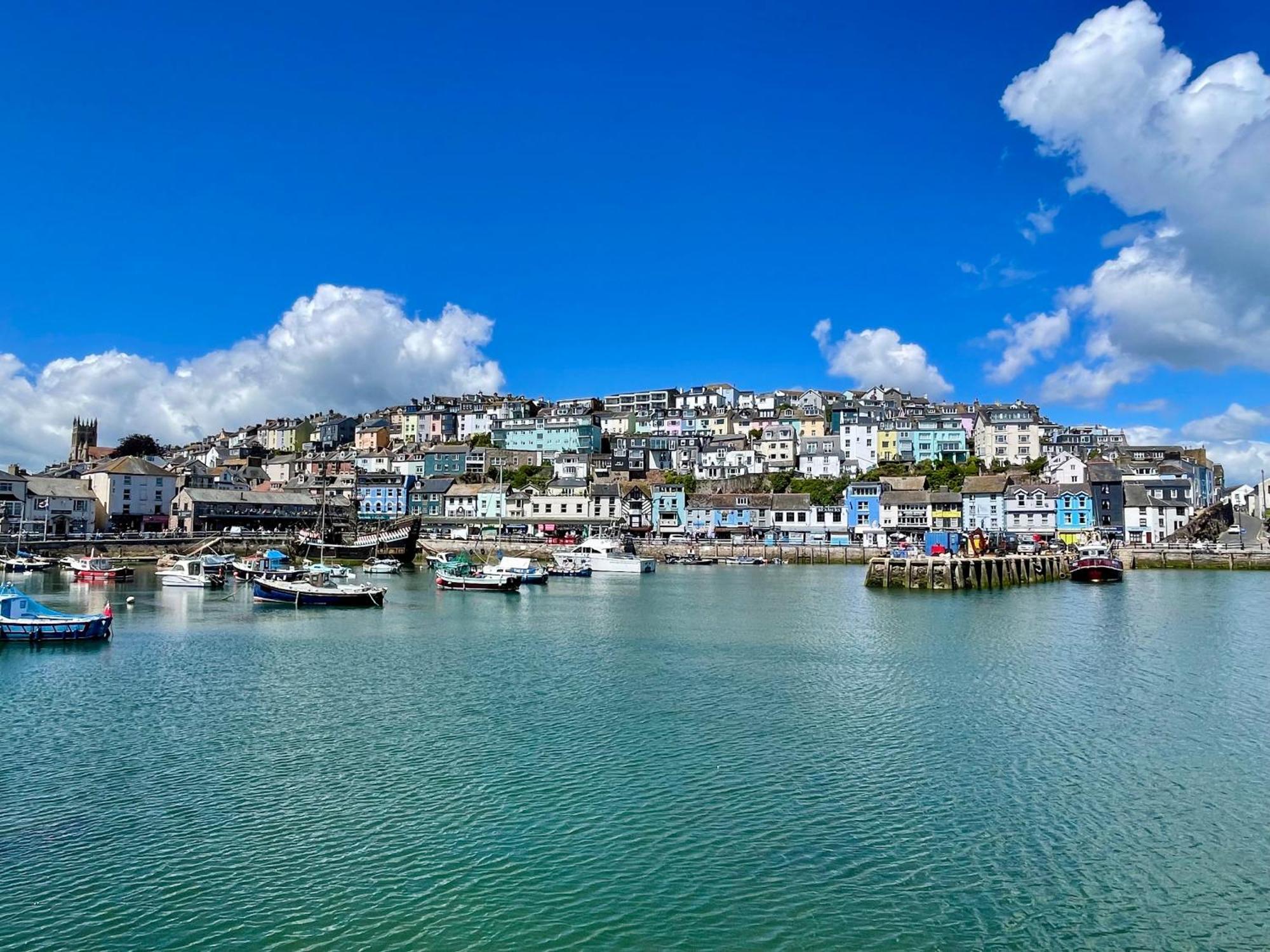 Captains Rest - 2 Bedroom Apartment In The Heart Of Brixham Buitenkant foto